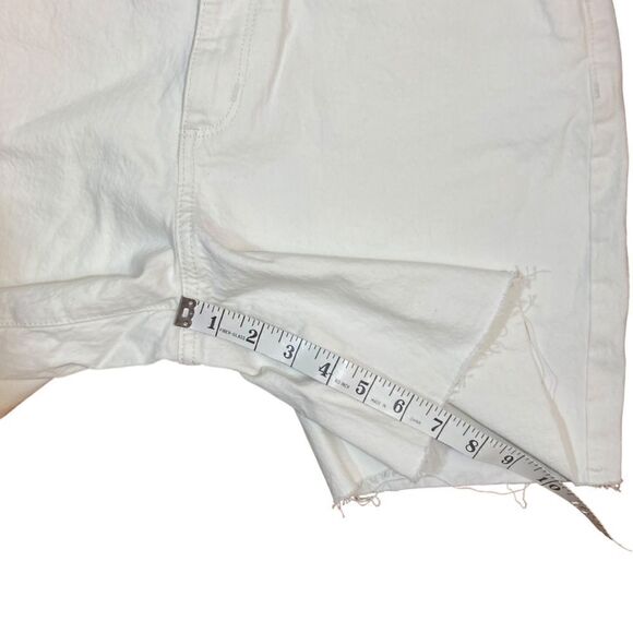 Universal Thread High-Rise Vintage Bermuda Jean Shorts, Off White, Size 2, NWT - Picture 12 of 13